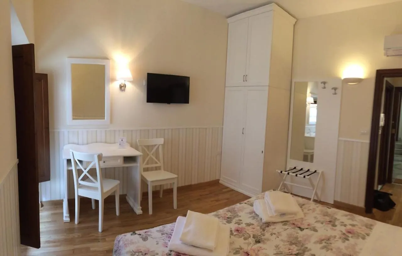 דירות פירנצה Relais Campanile Adelaide