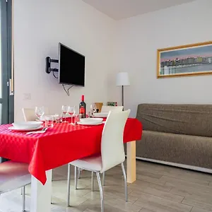 Residential Con Balcone , Parma Italy